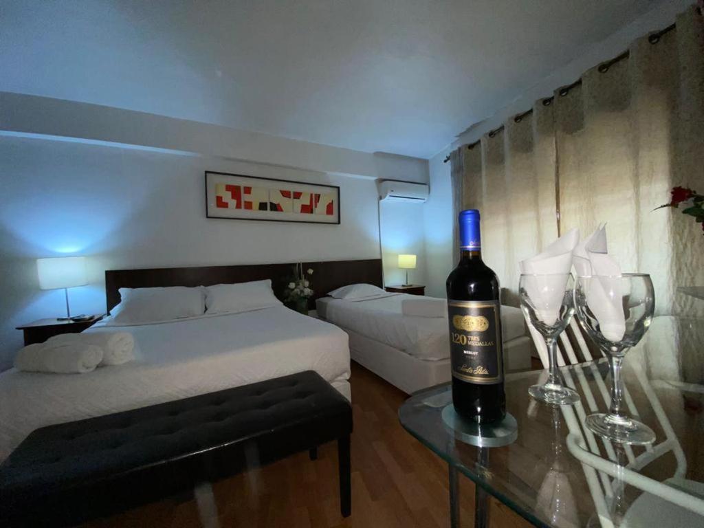 סנטיאגו Hotel Parque Forestal מראה חיצוני תמונה