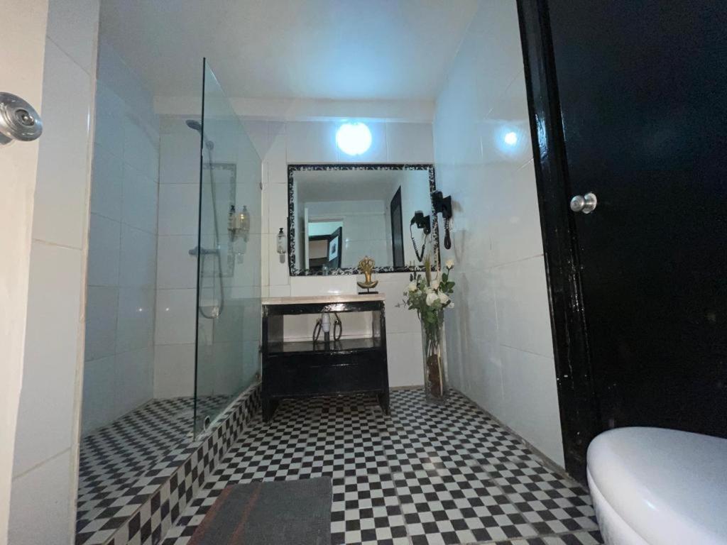סנטיאגו Hotel Parque Forestal מראה חיצוני תמונה